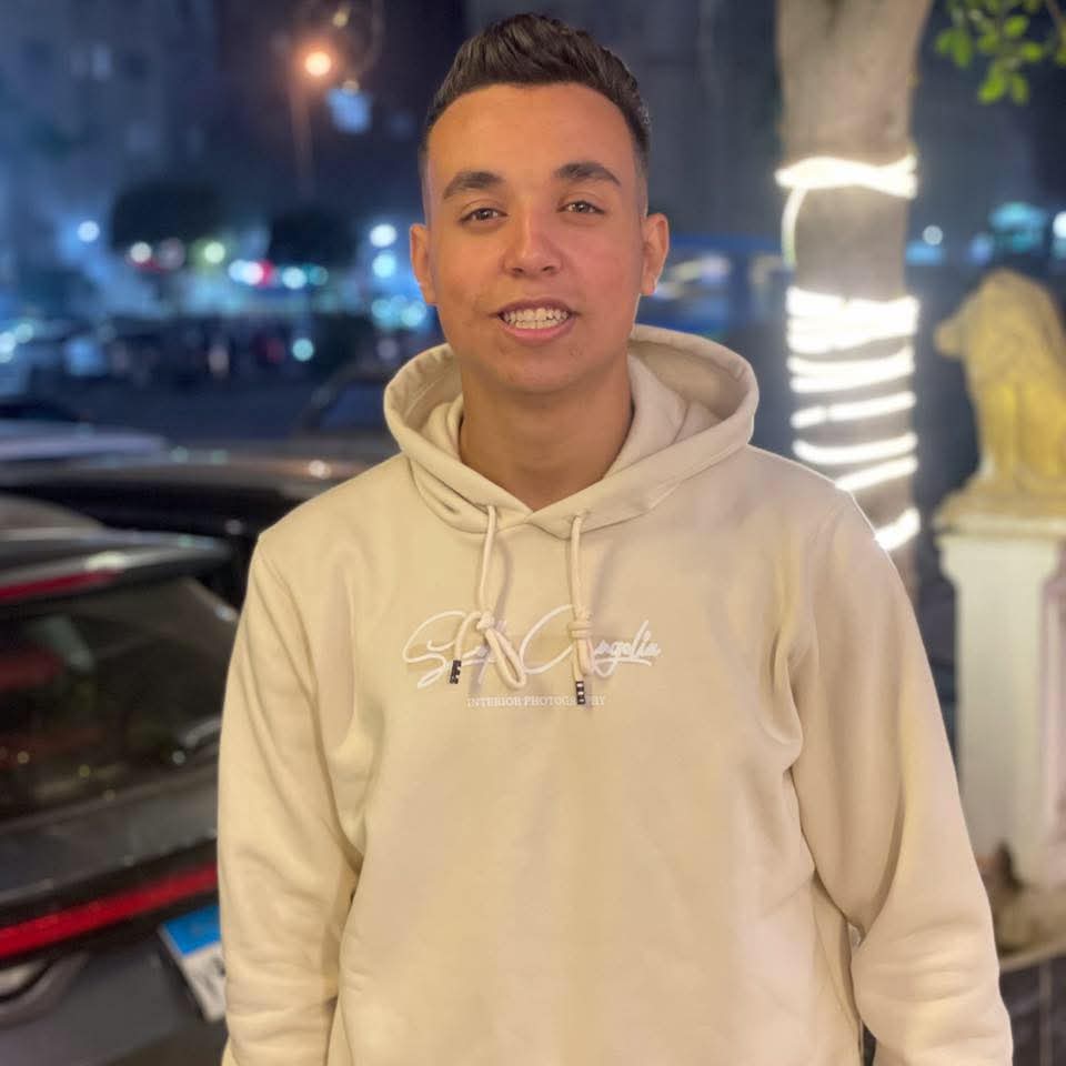  كابتن/ ادم مجدي الليثي