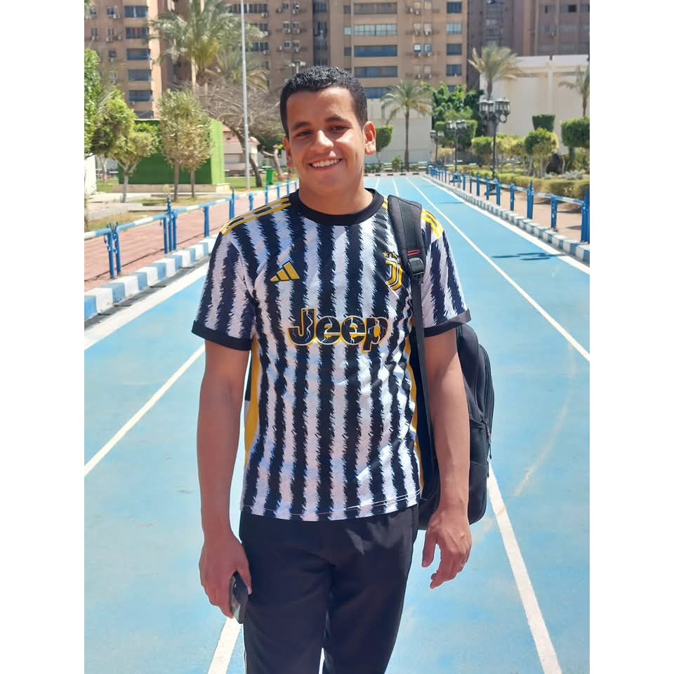 كابتن / مصطفى احمد مسعود